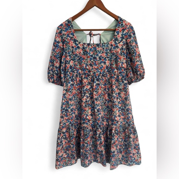 BCBG Dresses & Skirts - BCBG Floral Dress